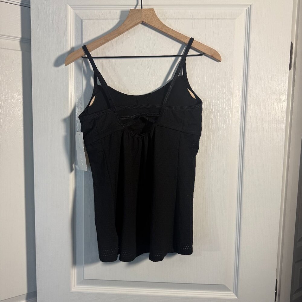 NWT - Athleta - Black Flow Tank Top - Size Medium - Picture 2 of 3
